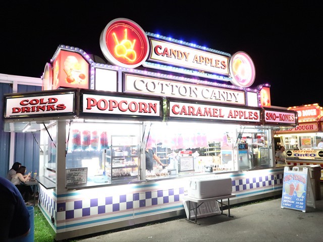 Cotton Candy, Candy Apples